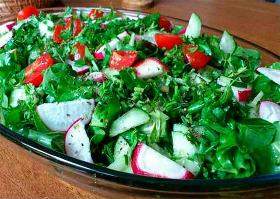 Крапивный салат