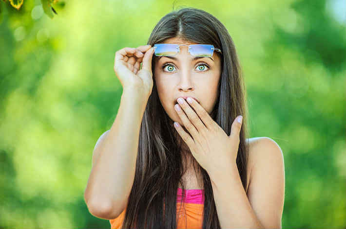 Как обнаружить у себя неприятный запах изо рта, причины и лечение